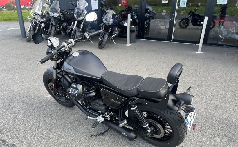 MOTO GUZZI V9 BOBBER 20