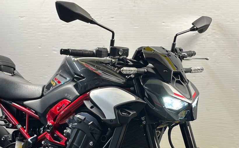 KAWASAKI Z 900 6
