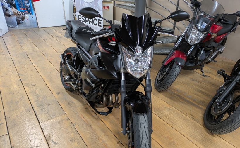 YAMAHA XJ6-N 30