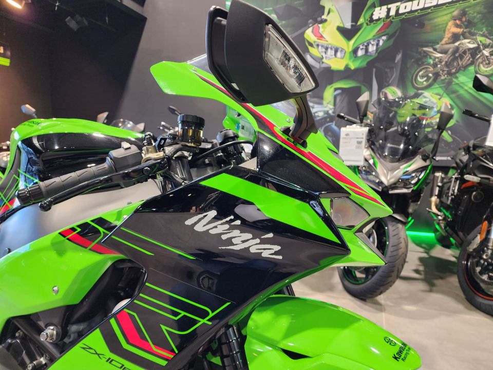 KAWASAKI ZX-10R 20