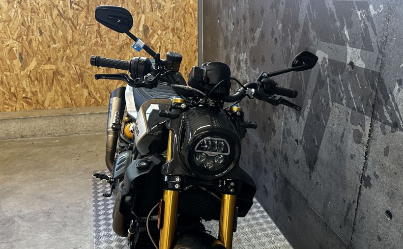 INDIAN FTR 1200 R CARBON 1