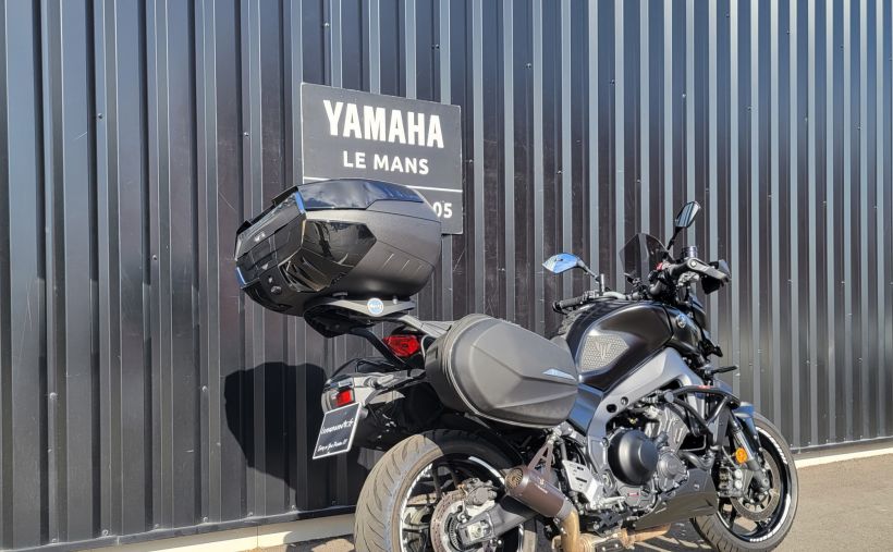 YAMAHA MT-09 2