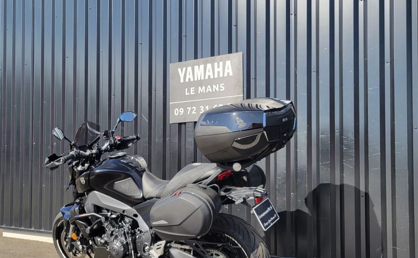 YAMAHA MT-09 5