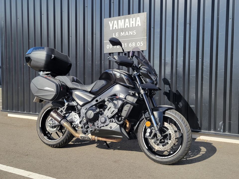 YAMAHA MT-09 0