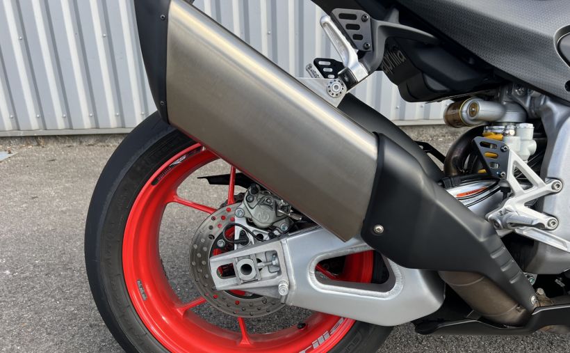 APRILIA RSV4 1100 18