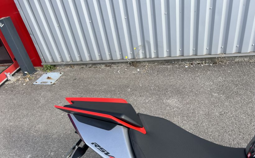 APRILIA RSV4 1100 42