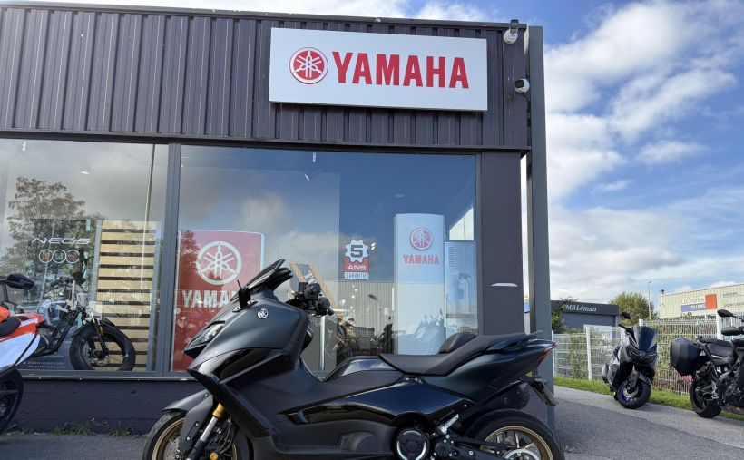 YAMAHA XP T-MAX 560 TECH MAX 1
