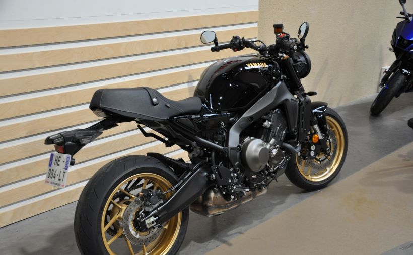 YAMAHA XSR 900 4