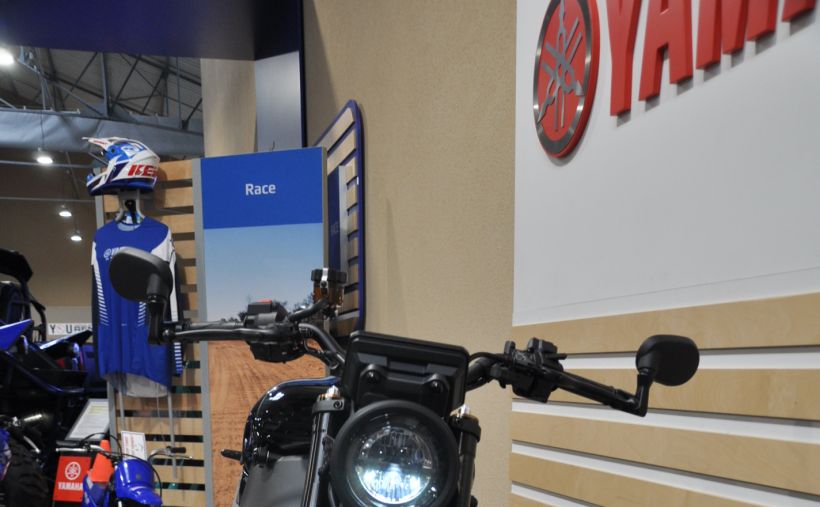 YAMAHA XSR 900 6