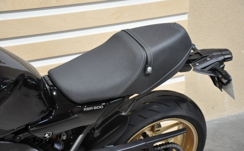 YAMAHA XSR 900 12