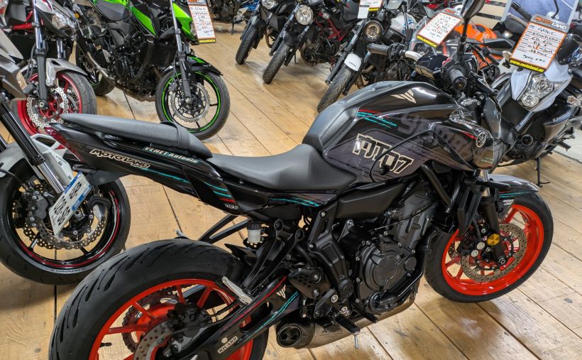 YAMAHA MT-07 (47.5CV) 60