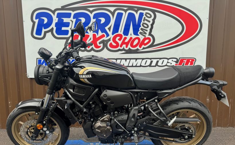 YAMAHA XSR 700 LEGACY 0