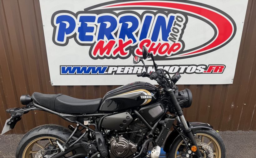 YAMAHA XSR 700 LEGACY 9