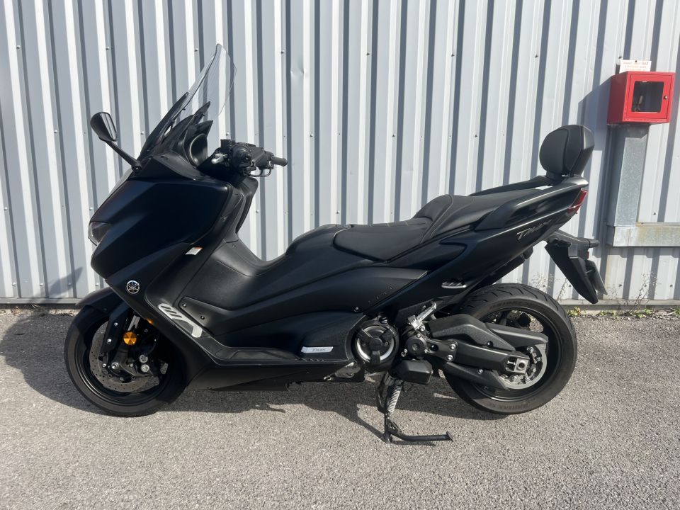 YAMAHA XP T-MAX 560 8