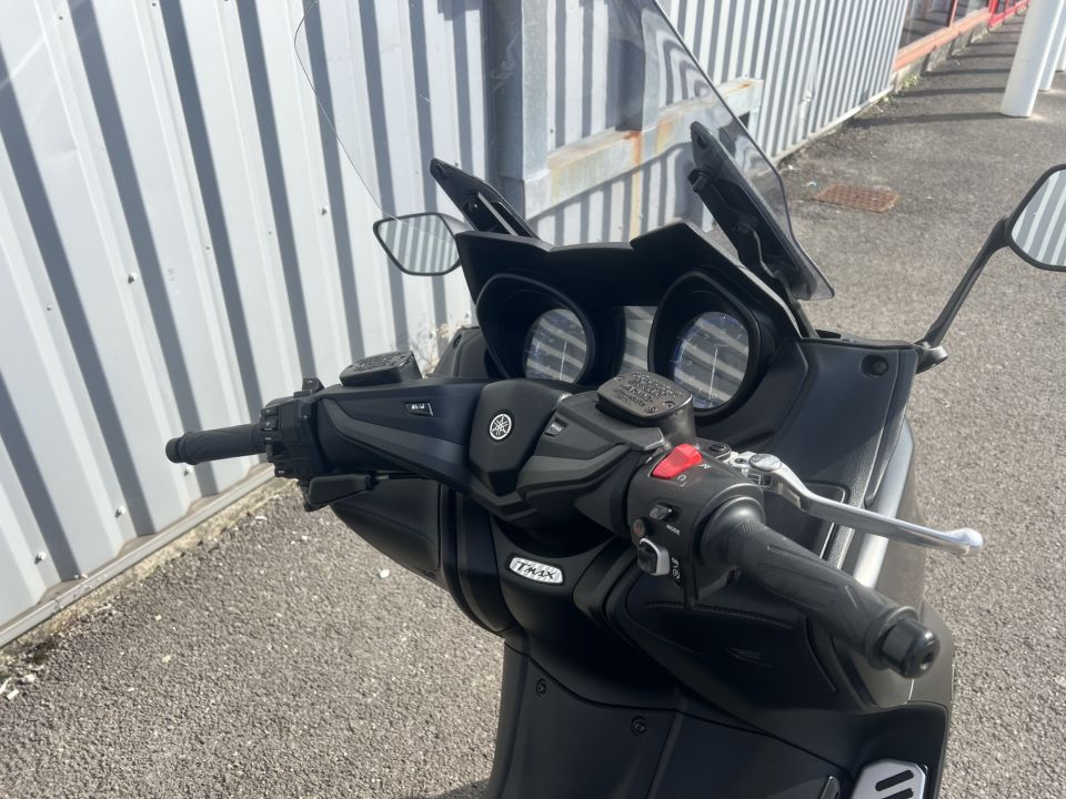 YAMAHA XP T-MAX 560 40