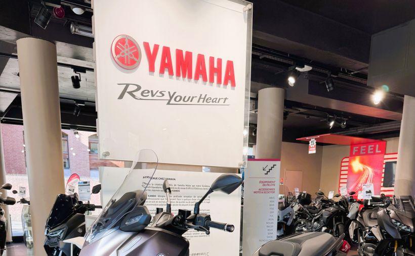 YAMAHA XMAX 125 TECH MAX 1