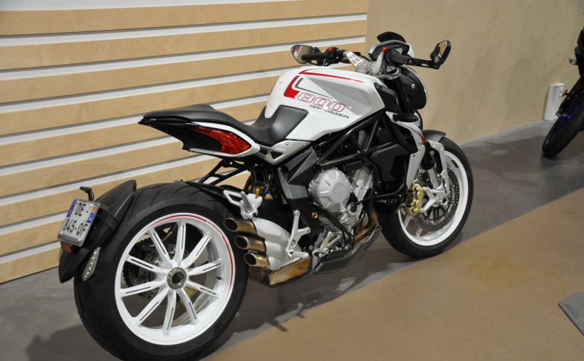 MV AGUSTA BRUTALE 800 4