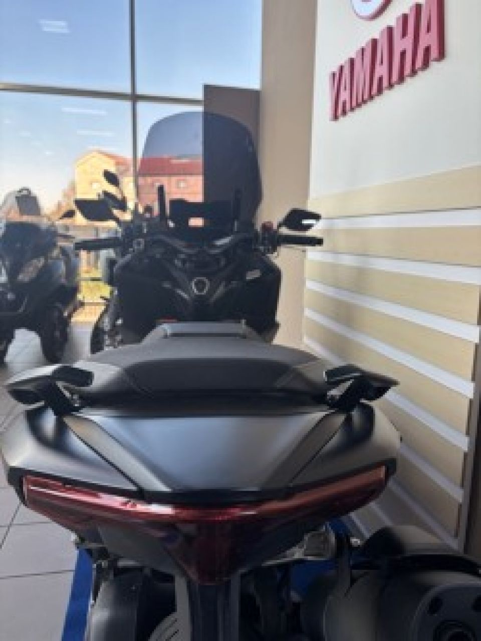 YAMAHA XP T-MAX 560 TECH MAX 2