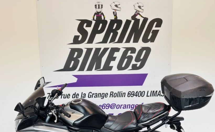 KAWASAKI ER-6 0