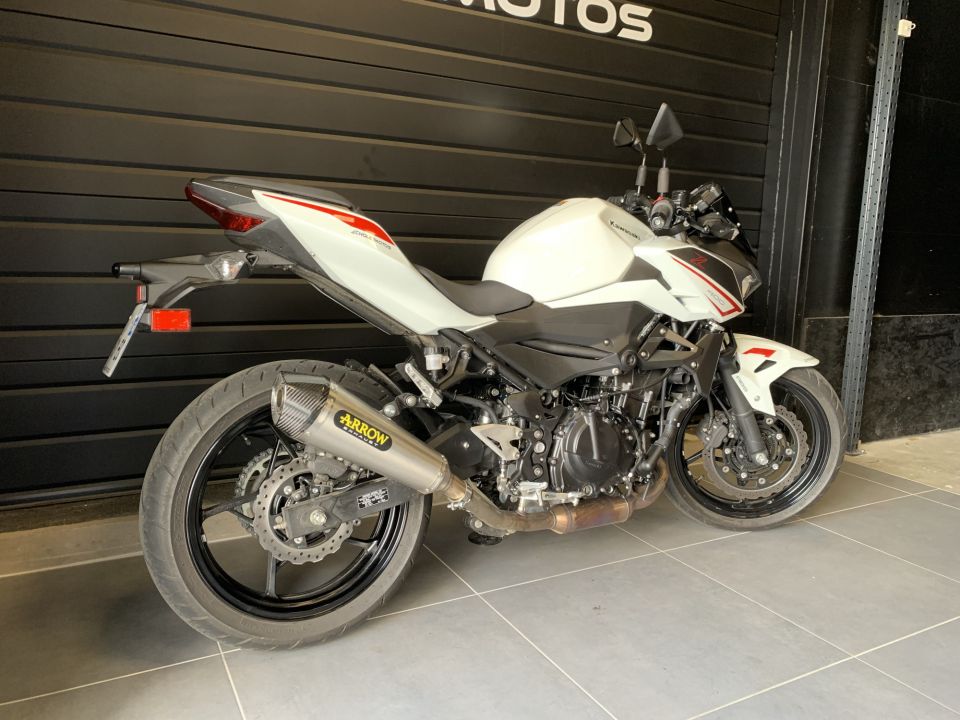KAWASAKI Z400 4