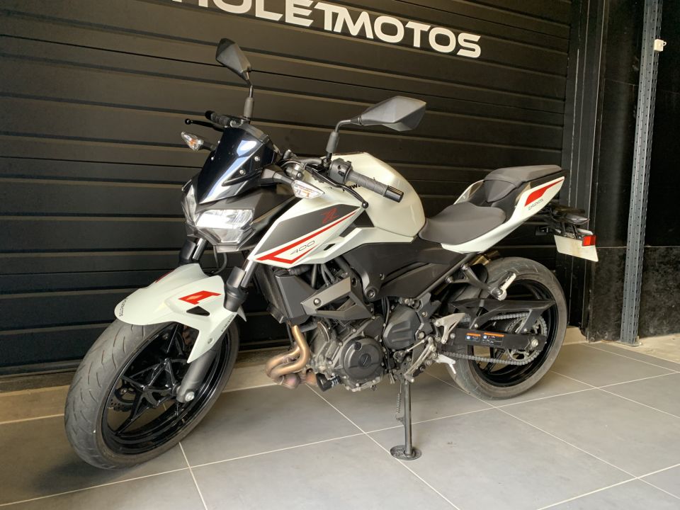 KAWASAKI Z400 12