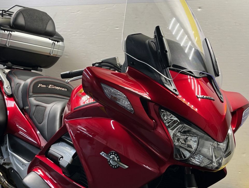 HONDA ST PAN EUROPEAN 12