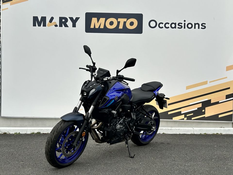 YAMAHA MT-07 13