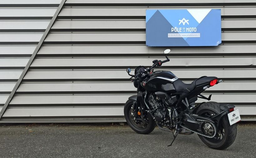 HONDA CB 1000 RA 40
