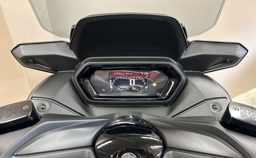 YAMAHA XMAX 300 4