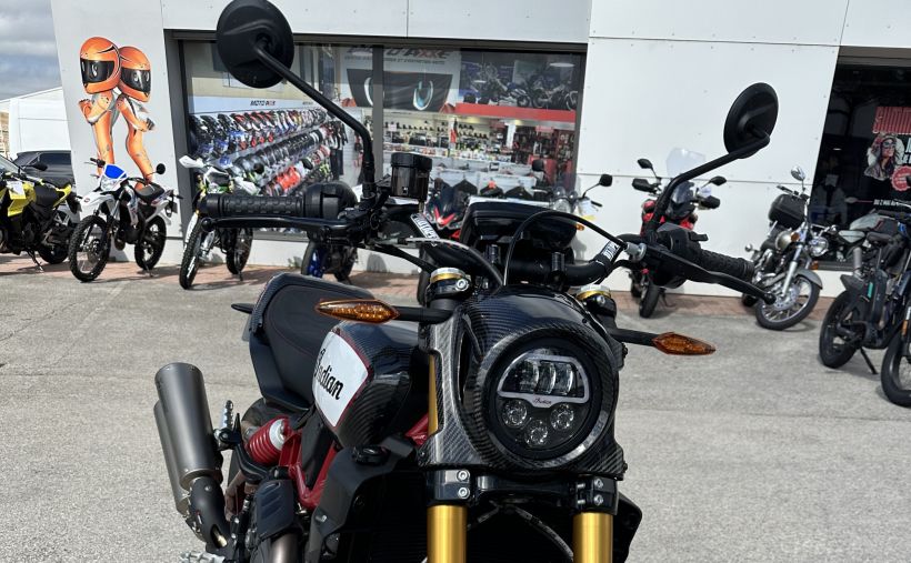 INDIAN FTR 1200 CARBON 1