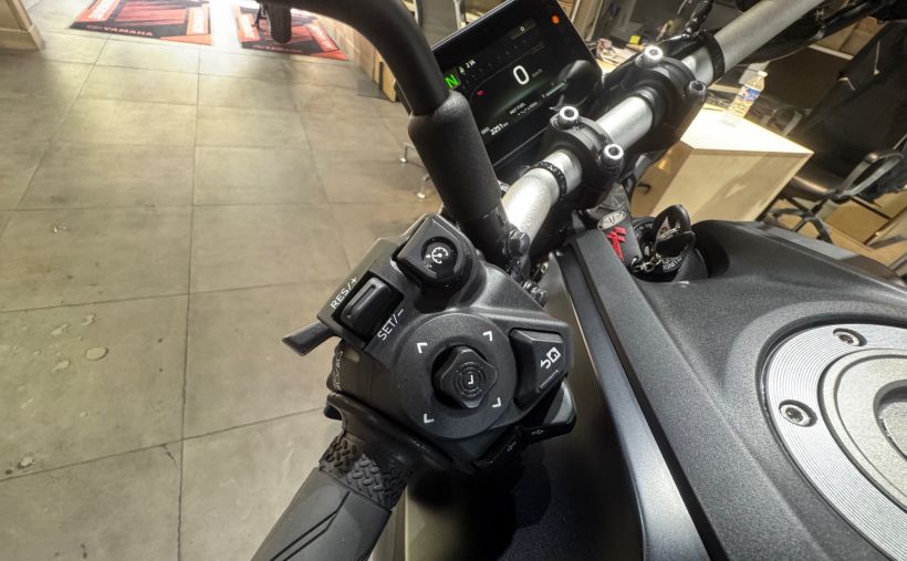 YAMAHA MT-07 Y-AMT 5