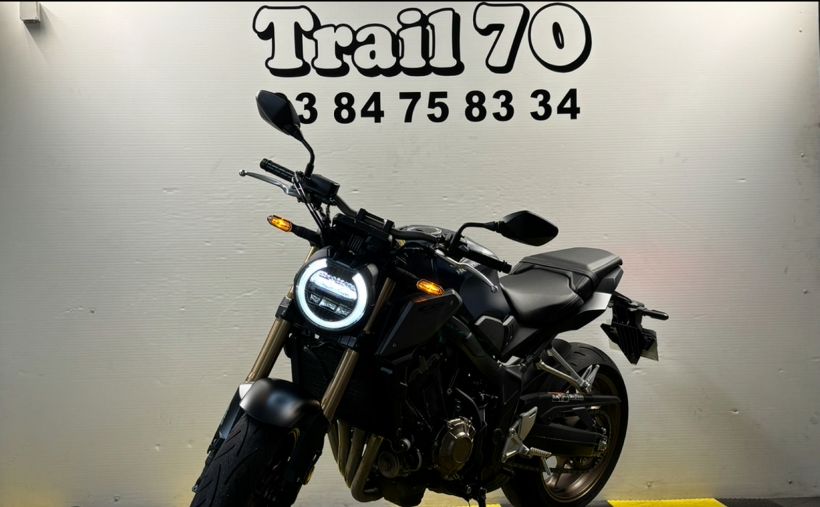 HONDA CB650R Neo Sports Café 9