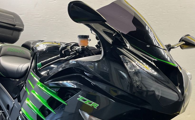 KAWASAKI ZZR 1400 12