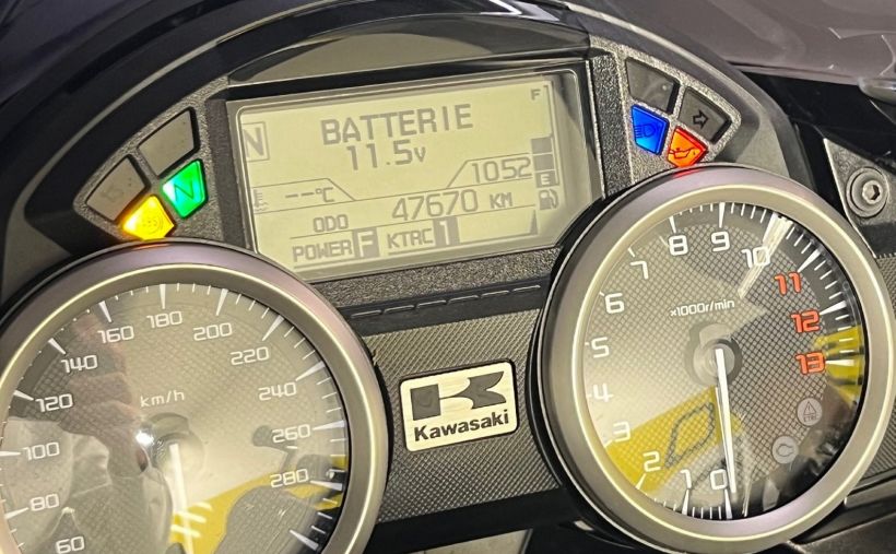 KAWASAKI ZZR 1400 18