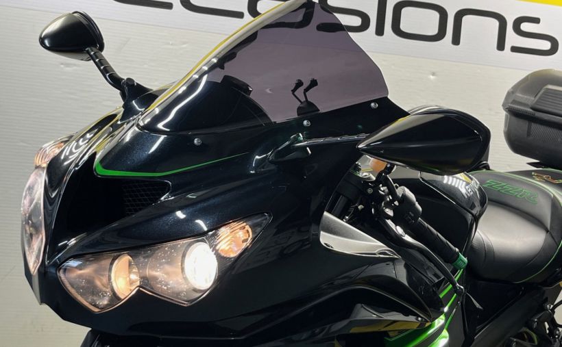 KAWASAKI ZZR 1400 24