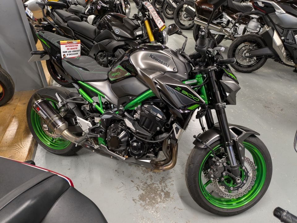 KAWASAKI Z 900 10