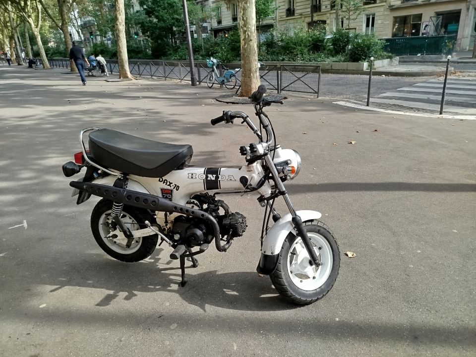 HONDA DAX ST 1