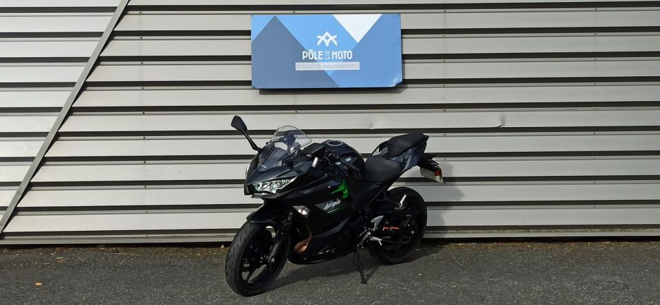 KAWASAKI NINJA 400 20