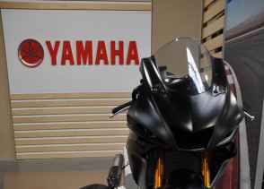 YAMAHA YZF-R6 RACE - 2025