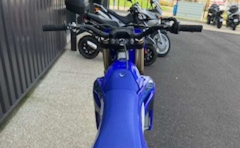 YAMAHA YZ250F 4