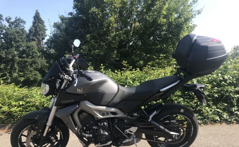 YAMAHA MT-09 1