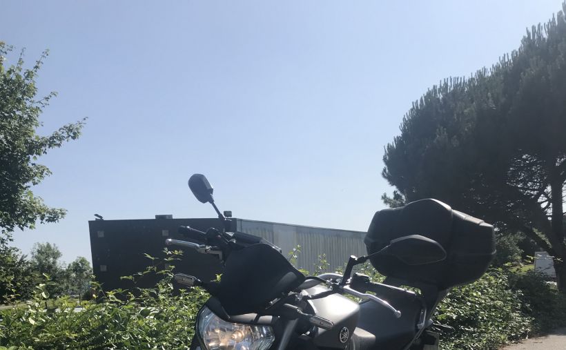 YAMAHA MT-09 2