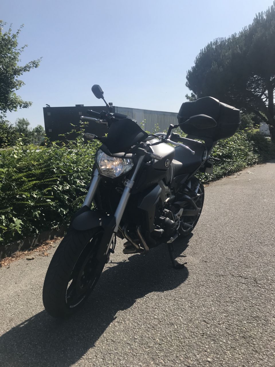 YAMAHA MT-09 8