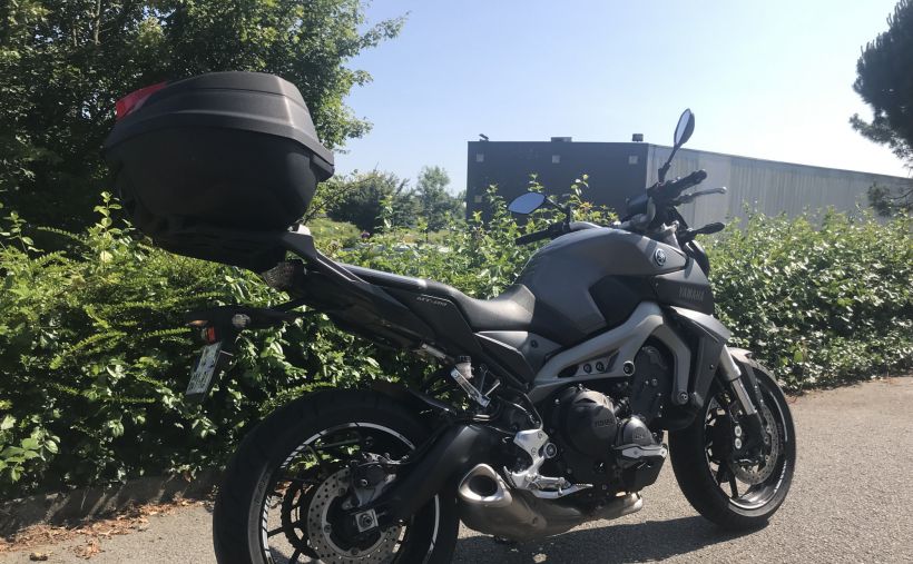 YAMAHA MT-09 3