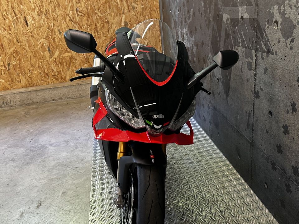 APRILIA RSV4 1100 FACTORY 9