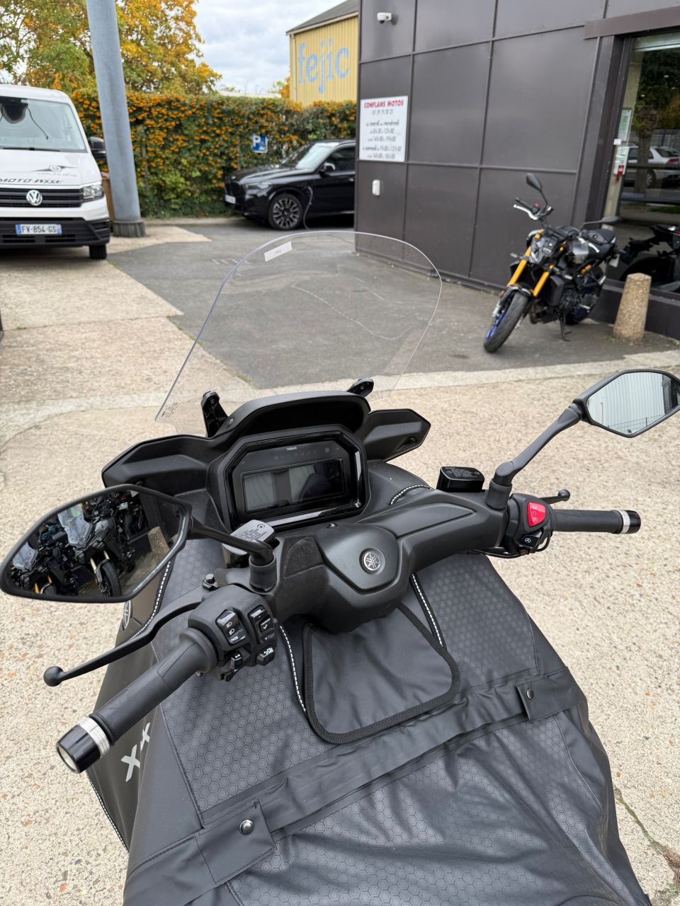 YAMAHA X-MAX 125 TECH MAX 4