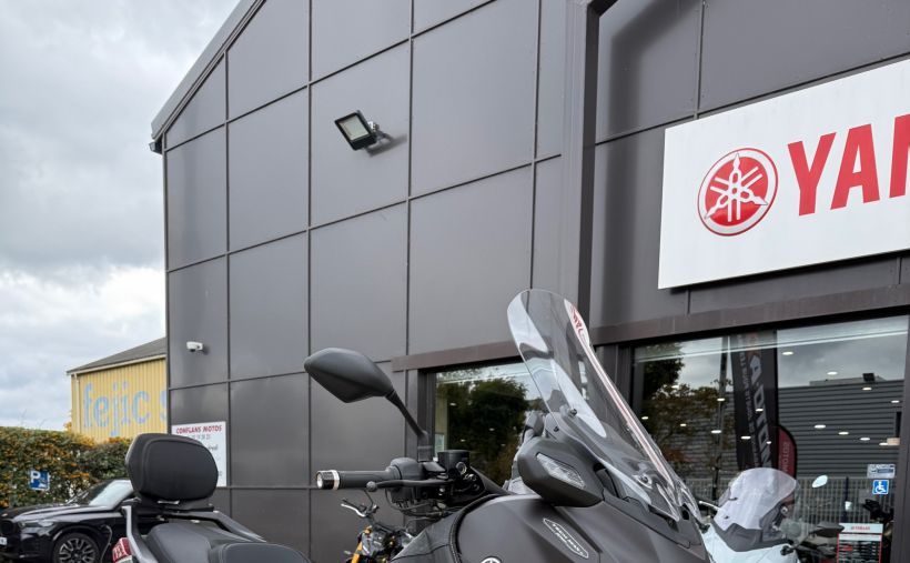 YAMAHA X-MAX 125 TECH MAX 3