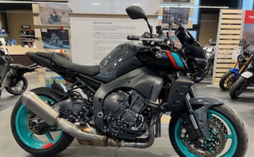 YAMAHA MT-10 0