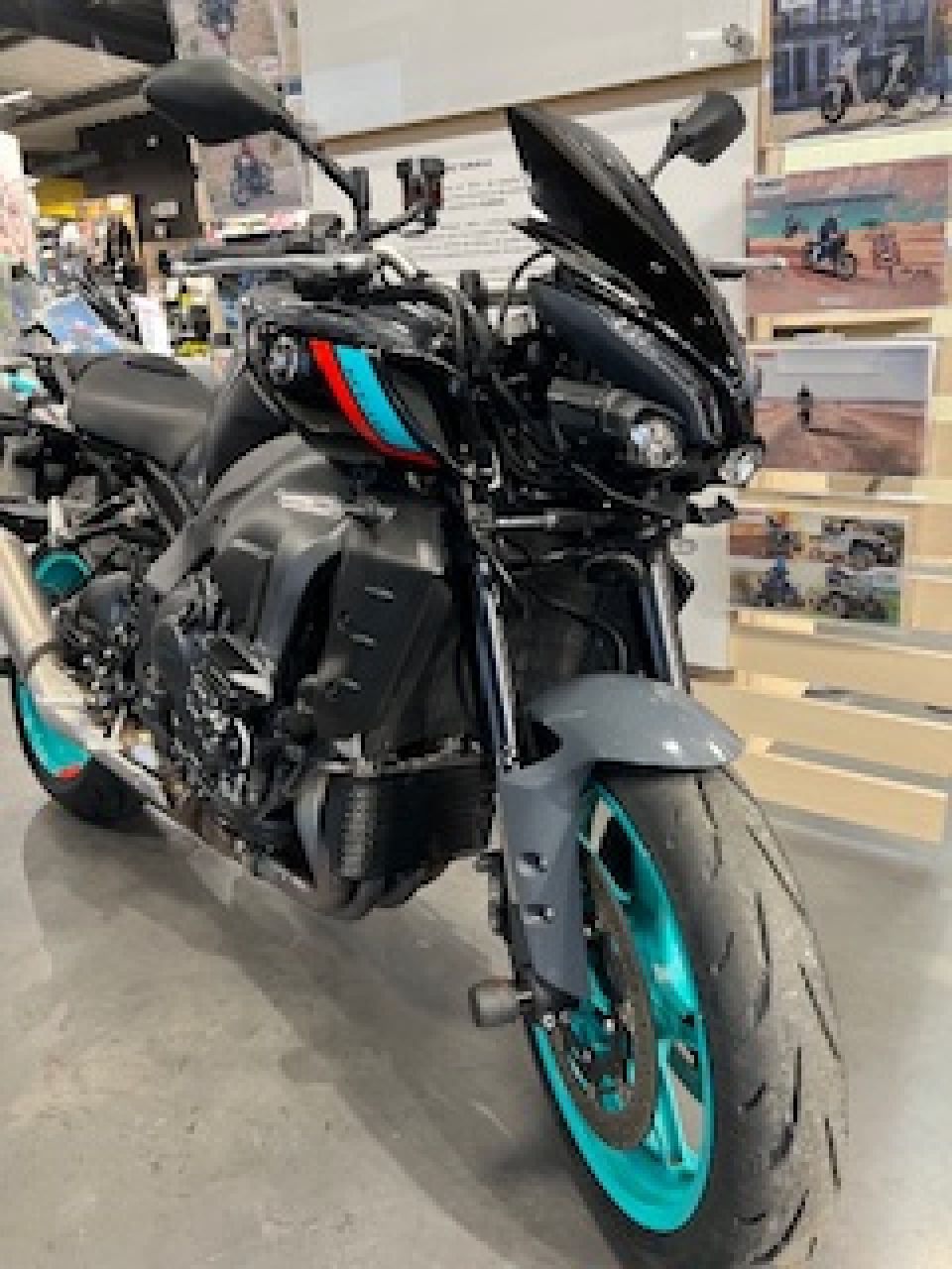 YAMAHA MT-10 1