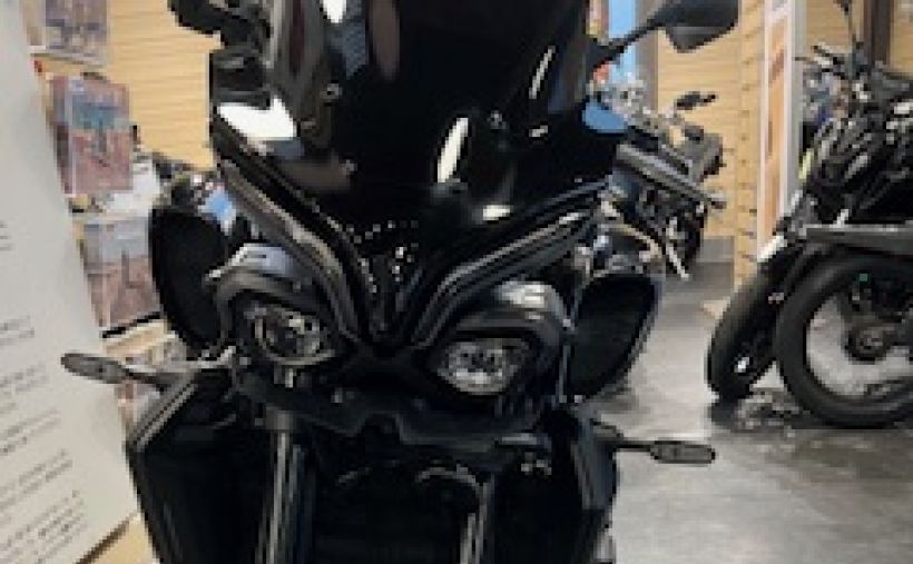 YAMAHA MT-10 4